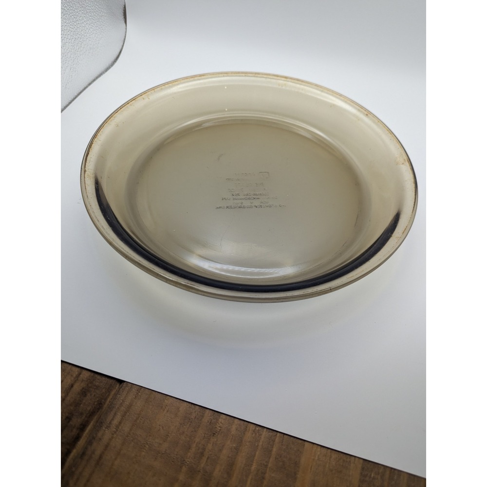 Anchor Hocking Pie Plate‎ 9" Diameter Oven Microwave Safe Smokey Brown Glass